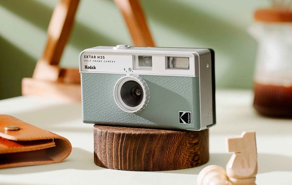 Kodak ektar напівкадрова плівка 35мм магазин аналогової фотографії ipolaroid де купити аналогові фотоапарати напівкадрова фотокамера