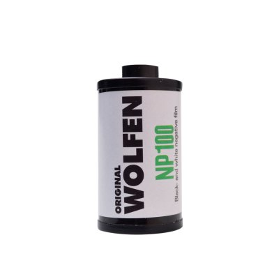 Wolfen NP100 Panchromatic чорно біла фотоплівка 35