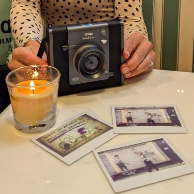 Fujifilm Instax Wide Evo фотознімки