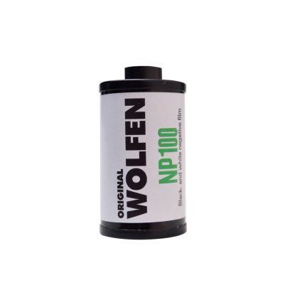 Wolfen NP100 Panchromatic чорно біла фотоплівка 35